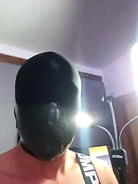 Snapshot of manforhotfun chatting on 09-18-25, 12:12 manforhotfun online show from 09-18-25, 12:12