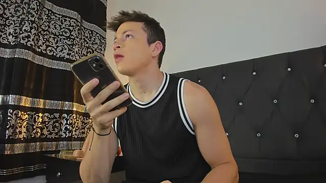 Angel Cuervo online show from 01-25-25, 12:47