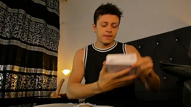 Angel Cuervo online show from 01-27-25, 12:37