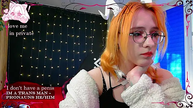 Snapshot of Honelin chatting on 03-08-25, 11:27 Honelin online show from 03-08-25, 11:27