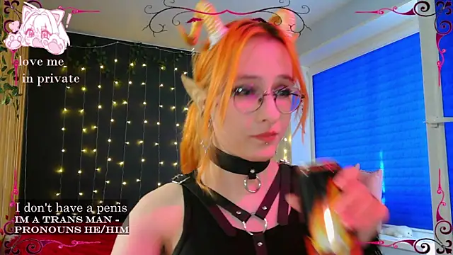 Snapshot of Honelin chatting on 03-22-25, 01:52 Honelin online show from 03-22-25, 01:52