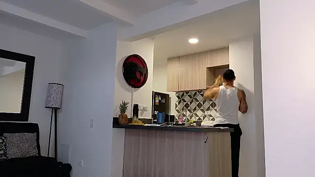 tony muscle online show from 09-21-25, 09:05