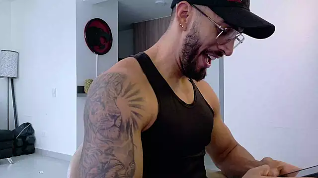 tony muscle online show from 09-30-25, 09:42