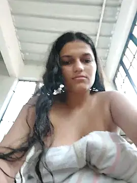 girl milk1 online show from 02-25-25, 09:57