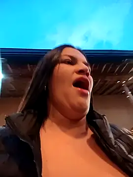 girl milk1 online show from 12-04-25, 10:40