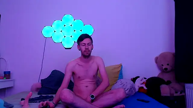 Snapshot of jonny-bisexual chatting on 10-19-25, 06:19 jonny-bisexual online show from 10-19-25, 06:19