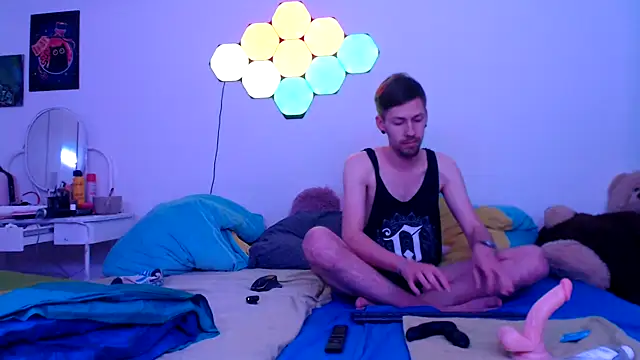 Snapshot of jonny-bisexual chatting on 11-18-25, 07:07 jonny-bisexual online show from 11-18-25, 07:07