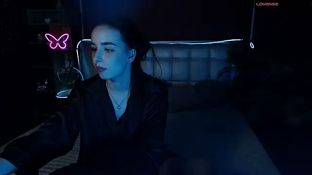 AuroraAksnesss online show from 01-20-25, 02:57