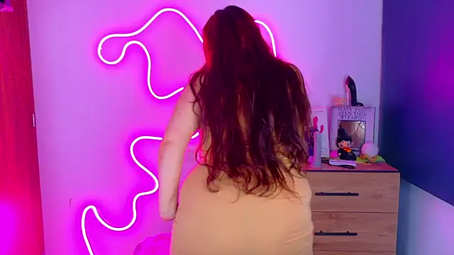 Snapshot of Rebeca_charme21 chatting on 10-16-25, 09:32 Rebeca charme21 online show from 10-16-25, 09:32