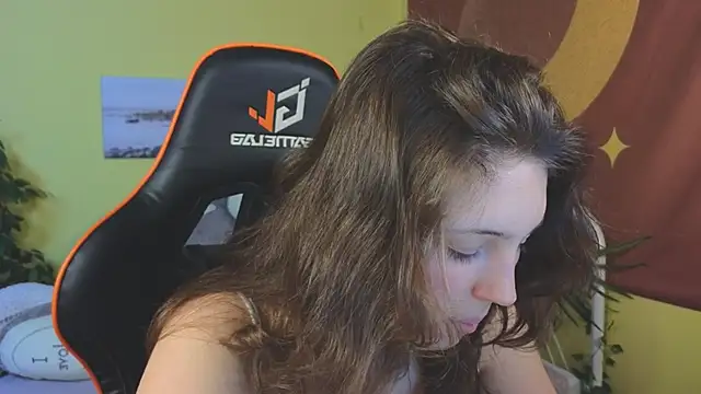 cherry lea online show from 02-06-25, 06:02