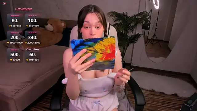 BadScarlet1 online show from 12-03-25, 01:31