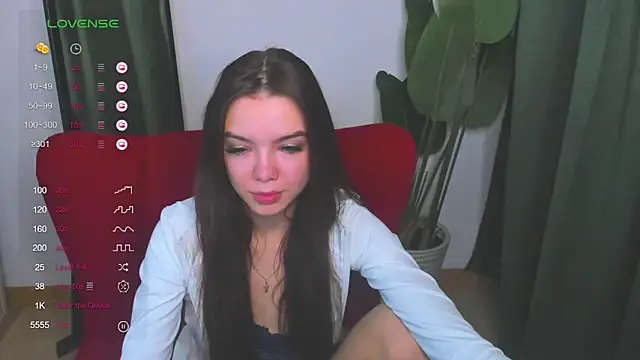 Snapshot of LizaTheButter chatting on 03-21-25, 05:43 LizaTheButter online show from 03-21-25, 05:43