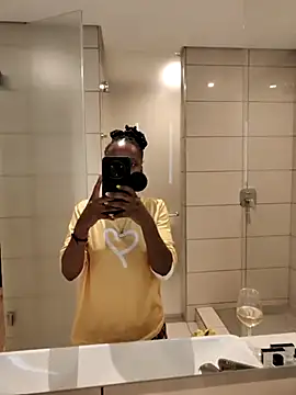 FreakySag 8888 online show from 12-20-25, 07:10