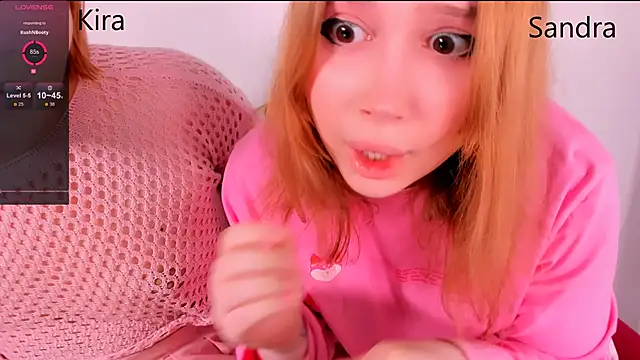 Snapshot of fem_to chatting on 05-22-26, 12:11 fem to online show from 05-22-26, 12:11