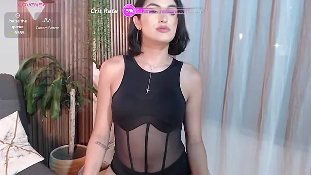 Snapshot of rihannagil chatting on 02-12-26, 03:01 rihannagil online show from 02-12-26, 03:01