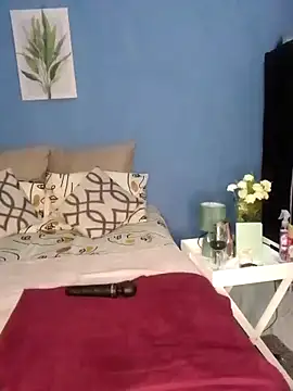 NunuBerry16 online show from 02-13-25, 06:59