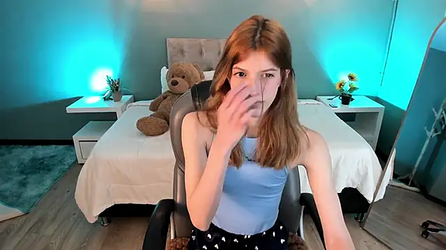 Nora Vennucci online show from 11-25-25, 07:47