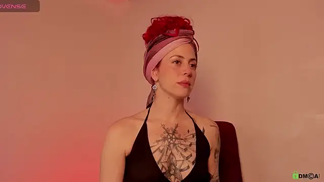 Snapshot of Borbala_Iggy chatting on 12-03-24, 09:45 Borbala Iggy online show from 12-03-24, 09:45