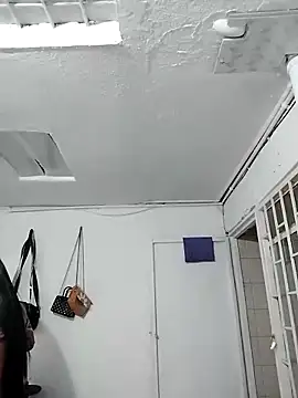 Snapshot of Pussycat_9999 chatting on 12-10-24, 07:43 Pussycat 9999 online show from 12-10-24, 07:43