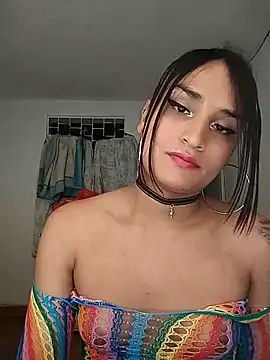 Snapshot of Pussycat_9999 chatting on 01-07-25, 04:37 Pussycat 9999 online show from 01-07-25, 04:37