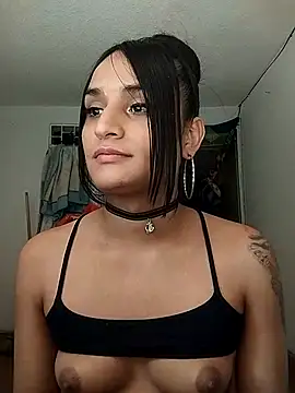 Snapshot of Pussycat_9999 chatting on 01-09-25, 06:36 Pussycat 9999 online show from 01-09-25, 06:36