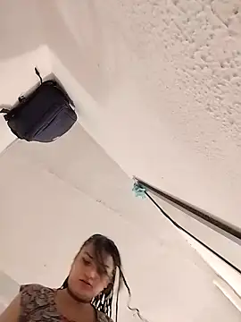 Snapshot of Pussycat_9999 chatting on 02-05-25, 12:38 Pussycat 9999 online show from 02-05-25, 12:38