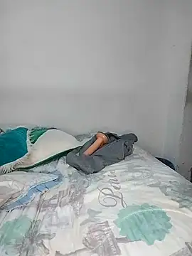 Snapshot of Pussycat_9999 chatting on 03-17-25, 10:28 Pussycat 9999 online show from 03-17-25, 10:28