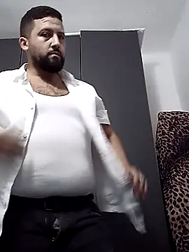 Snapshot of Mnass13 chatting on 09-13-25, 12:10 Mnass13 online show from 09-13-25, 12:10