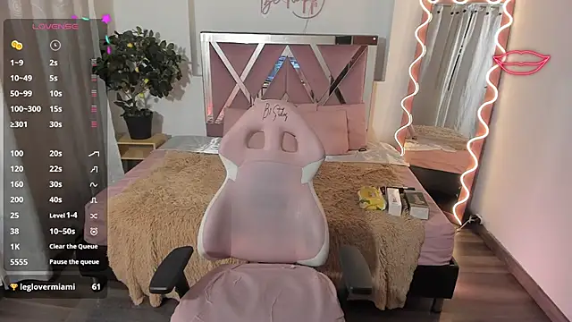 Daphnne tay online show from 01-31-25, 06:35