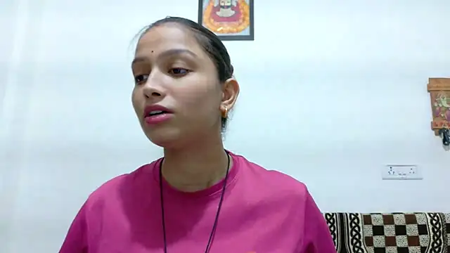 Snapshot of Aleena_Rai chatting on 10-05-25, 06:28 Aleena Rai online show from 10-05-25, 06:28