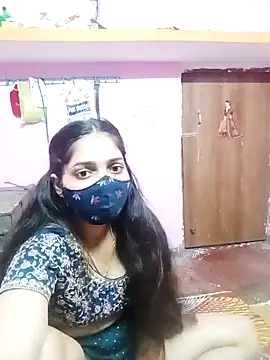 Snapshot of Cute-Simmi chatting on 12-10-24, 01:44 Cute-Simmi online show from 12-10-24, 01:44