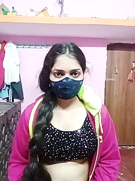 Snapshot of Cute-Simmi chatting on 12-17-24, 12:00 Cute-Simmi online show from 12-17-24, 12:00