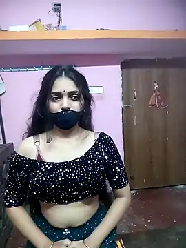 Snapshot of Cute-Simmi chatting on 01-01-25, 03:46 Cute-Simmi online show from 01-01-25, 03:46