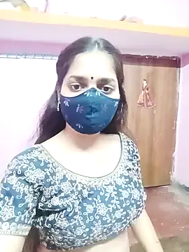 Snapshot of Cute-Simmi chatting on 01-15-25, 10:49 Cute-Simmi online show from 01-15-25, 10:49