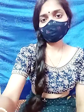 Snapshot of Cute-Simmi chatting on 01-28-25, 12:22 Cute-Simmi online show from 01-28-25, 12:22