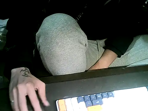 Snapshot of Ryan67533 chatting on 12-24-24, 11:17 Ryan67533 online show from 12-24-24, 11:17