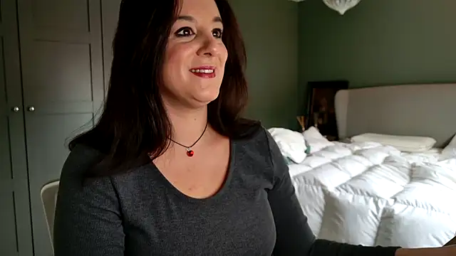 flatwhite0 online show from 02-05-25, 01:33