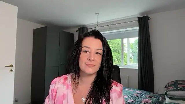 Snapshot of flatwhite0 chatting on 06-18-26, 07:41 flatwhite0 online show from 06-18-26, 07:41