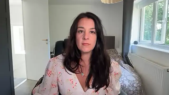 Snapshot of flatwhite0 chatting on 07-29-26, 01:31 flatwhite0 online show from 07-29-26, 01:31