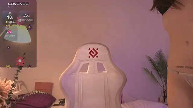 tender babyy online show from 12-17-25, 10:21