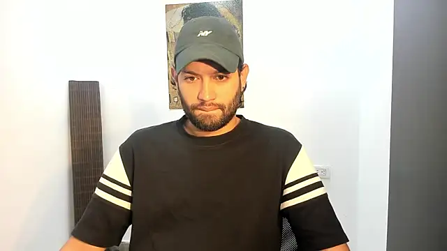 Snapshot of Dirtyboyhot chatting on 02-20-26, 09:43 Dirtyboyhot online show from 02-20-26, 09:43