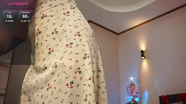 LinaSiren online show from 12-20-24, 06:40