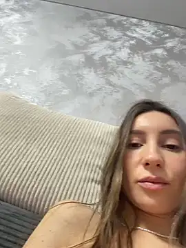 viviandaimond1 online show from 12-13-25, 08:04