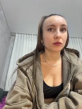 viviandaimond1 online show from 02-11-26, 07:30