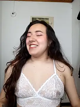 Emi chik online show from 12-22-24, 01:01