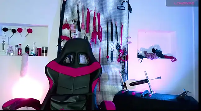 Megaan Greey online show from 01-19-25, 09:23