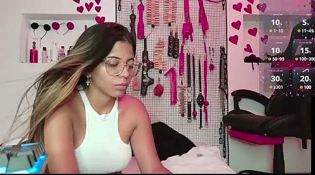 Megaan Greey online show from 03-06-25, 01:37