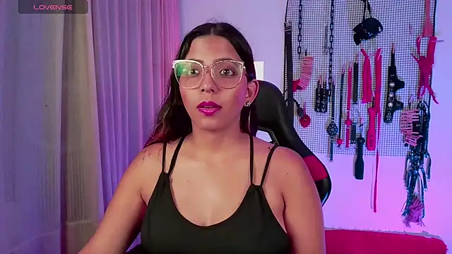 Megaan Greey online show from 10-04-25, 09:13