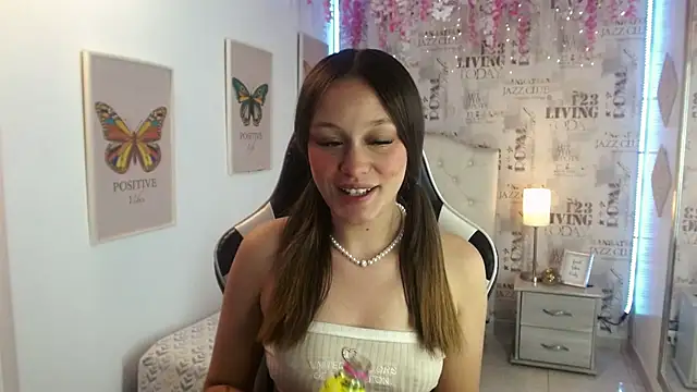 Ivyy Crystal online show from 01-27-25, 08:17