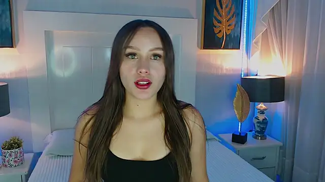 Ivyy Crystal online show from 12-15-25, 01:15